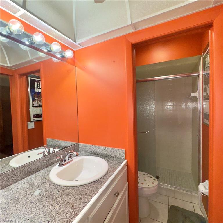 WIND SONG CONDO - Residential