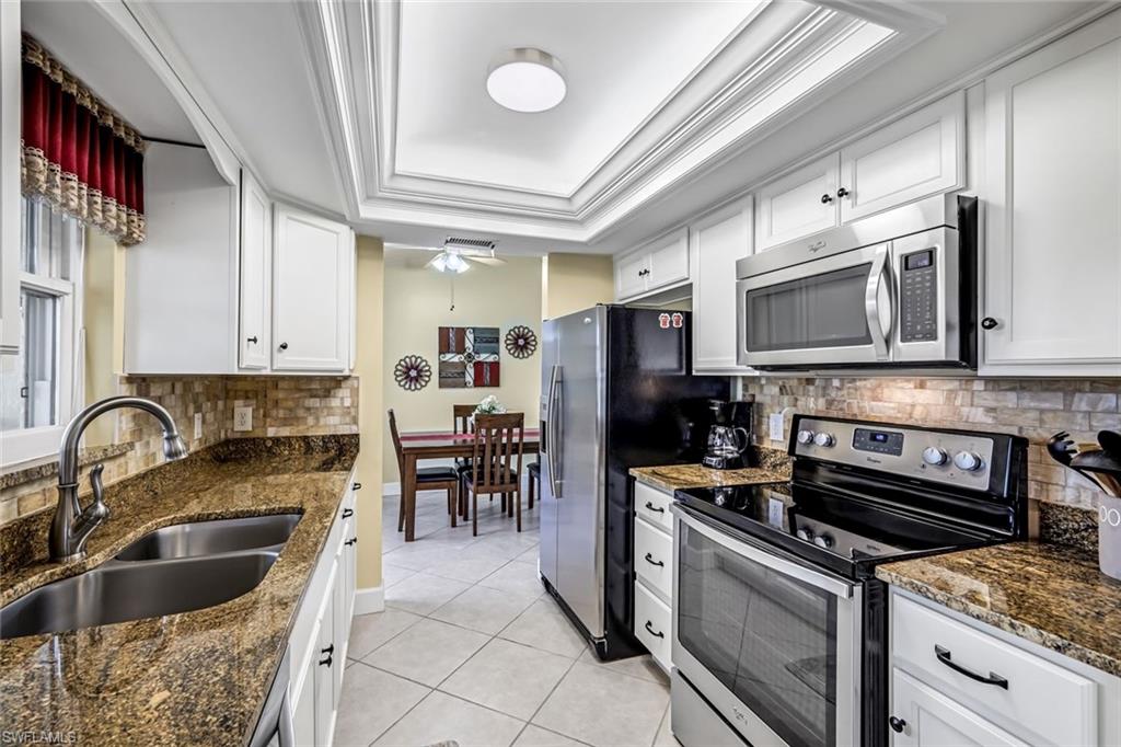 CLUB AT CRYSTAL LAKE CONDOMINIUM - Residential