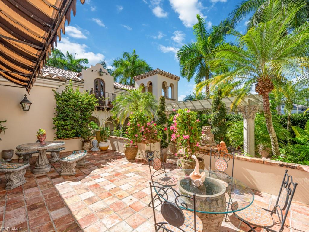 QUAIL WEST - Residential