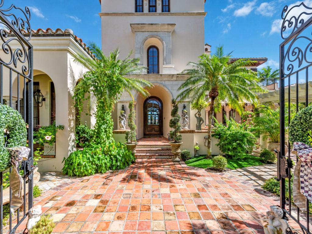 QUAIL WEST - Residential