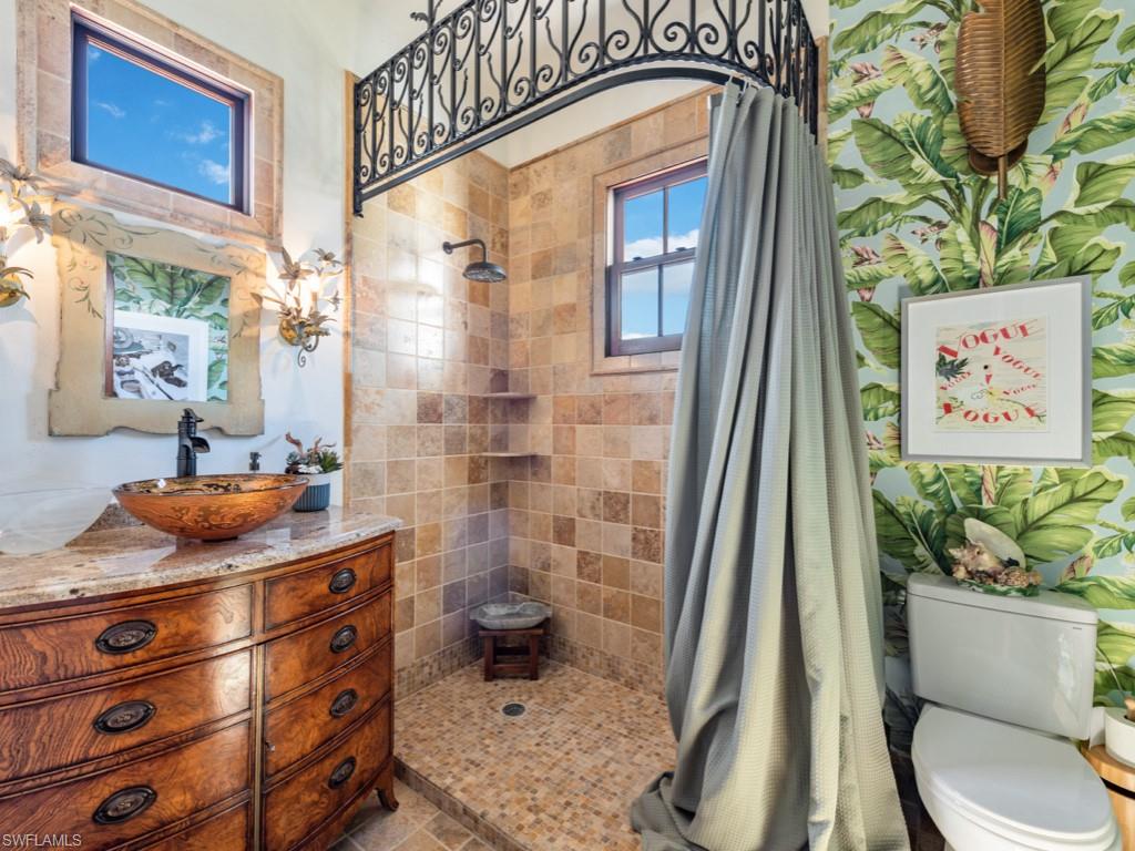 QUAIL WEST - Residential