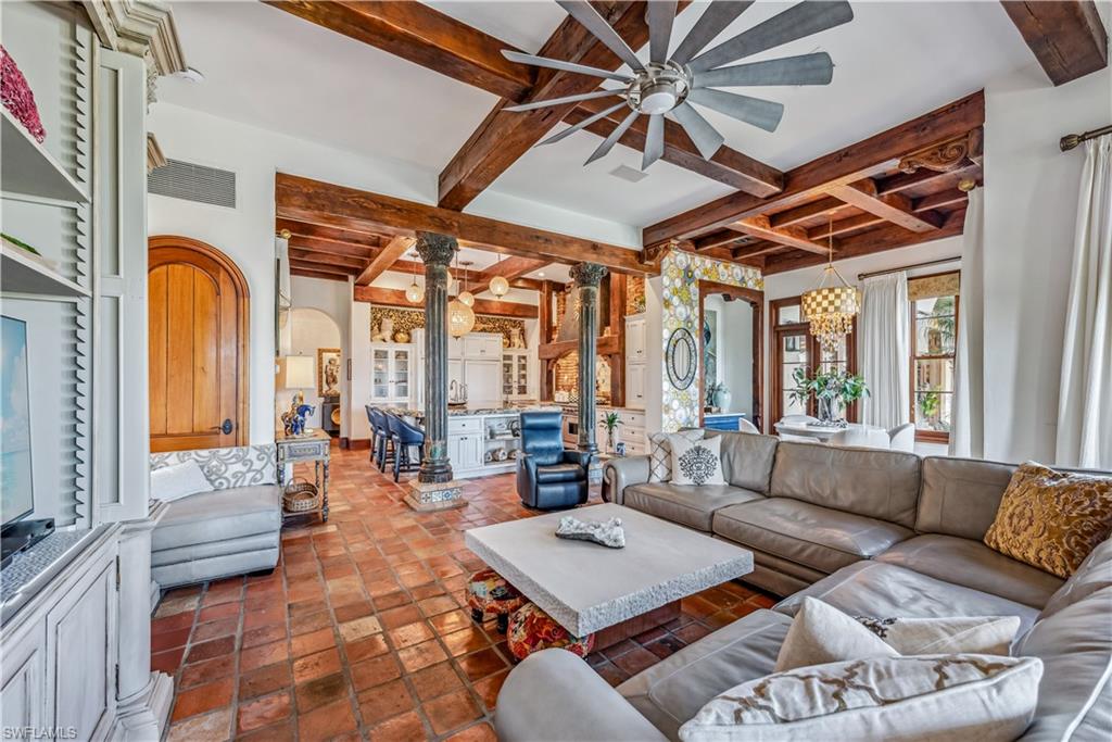 QUAIL WEST - Residential