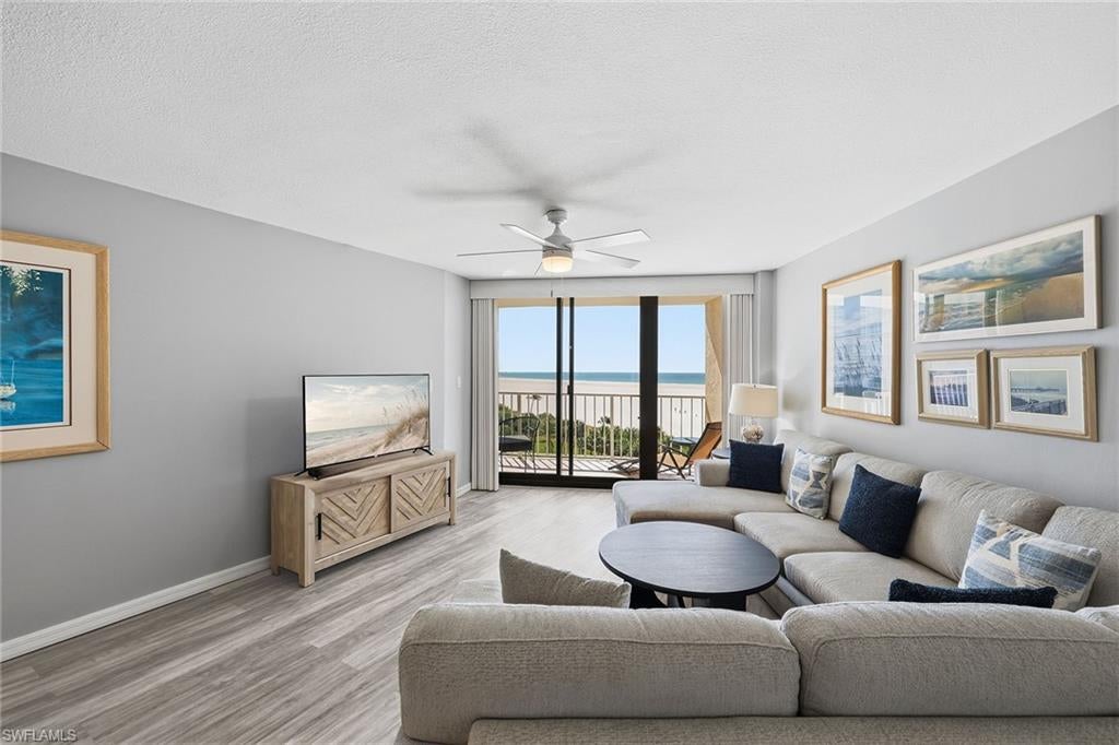 380 Seaview CT 604