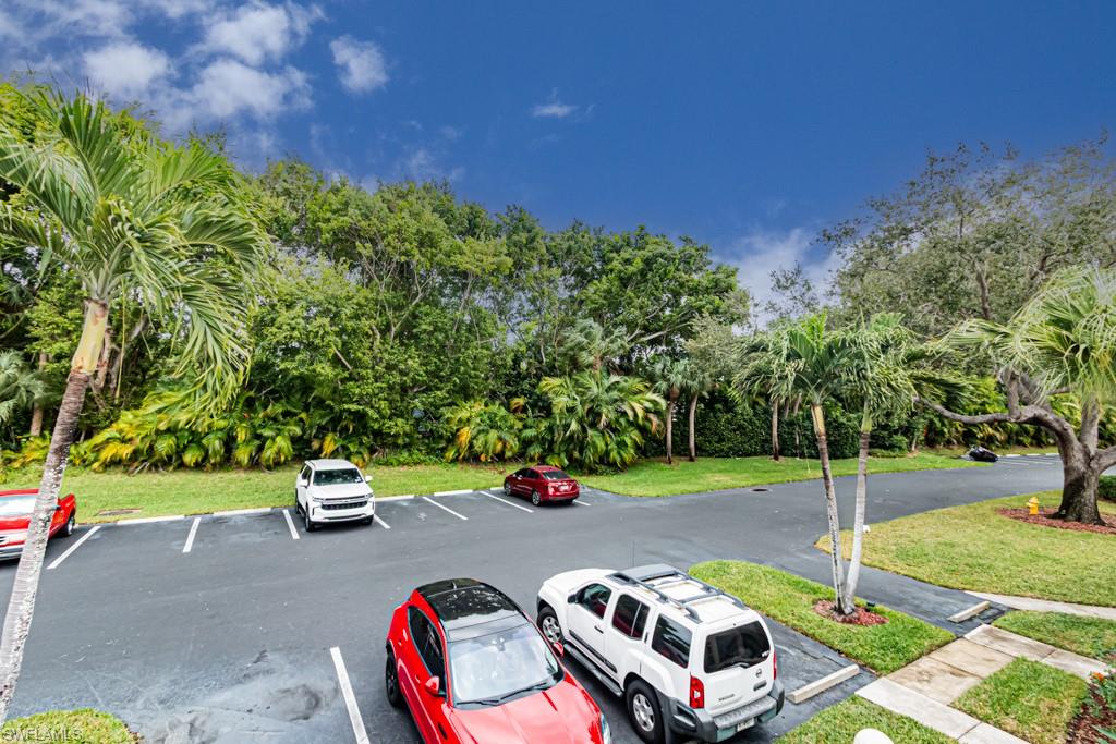 ABBEY ON THE LAKE - Residential