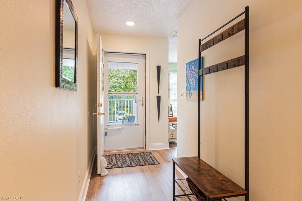 ABBEY ON THE LAKE - Residential