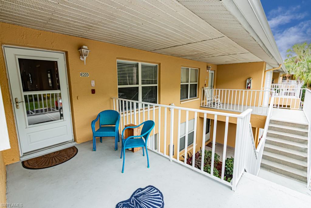 ABBEY ON THE LAKE - Residential