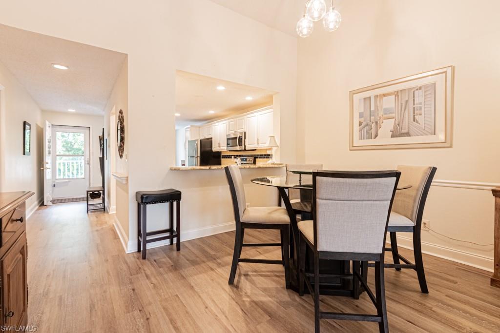 ABBEY ON THE LAKE - Residential