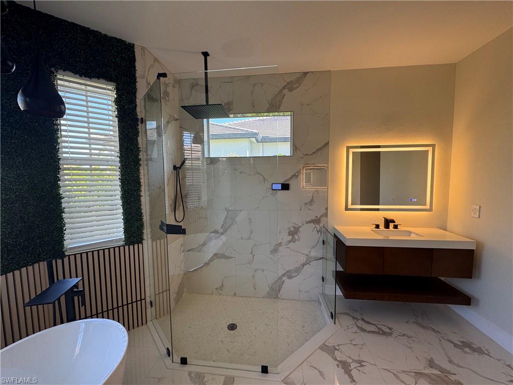 ROYAL PALM GOLF ESTATES - Residential