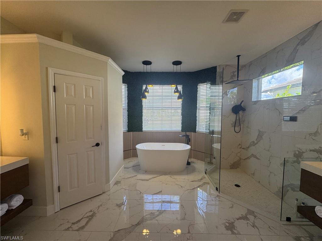 ROYAL PALM GOLF ESTATES - Residential