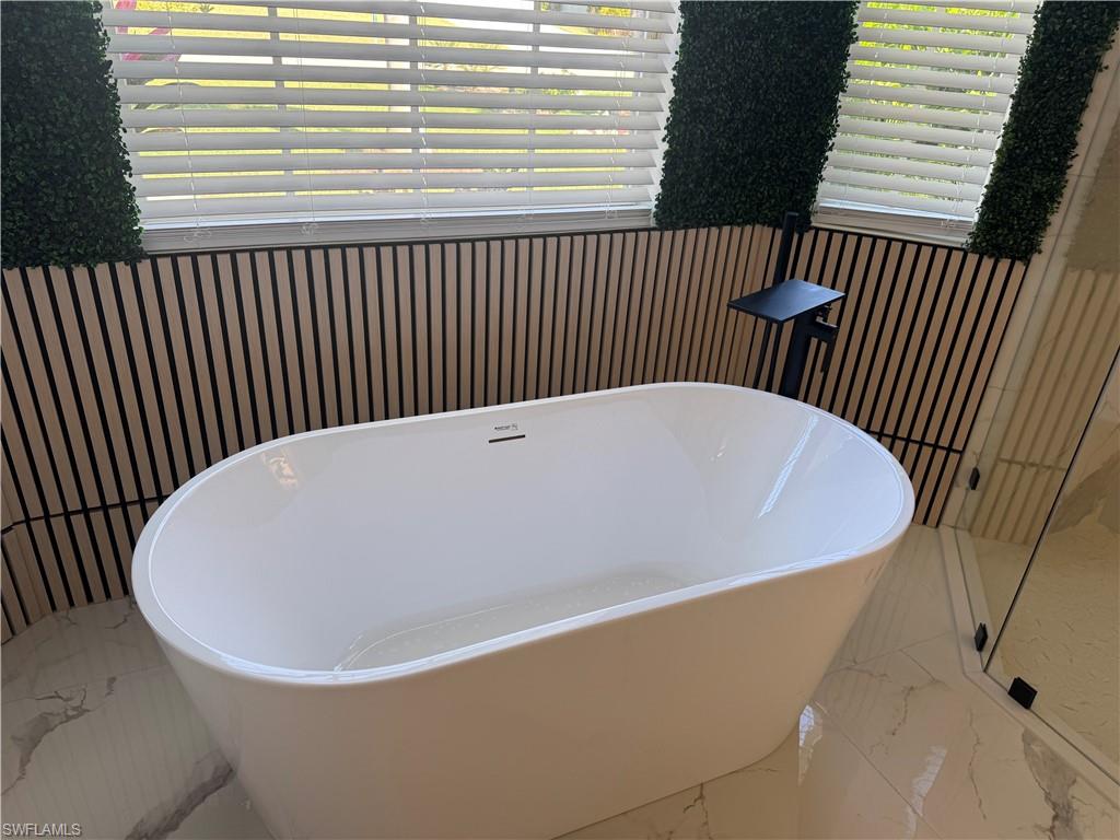 ROYAL PALM GOLF ESTATES - Residential