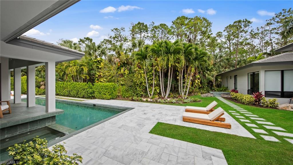 QUAIL WEST - Residential