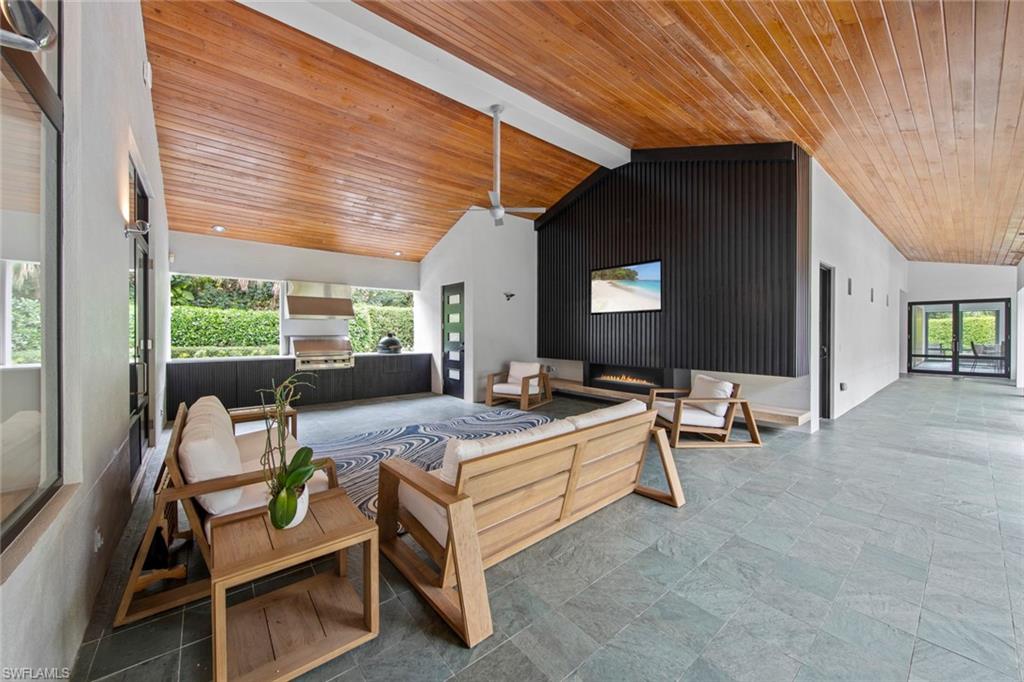 QUAIL WEST - Residential