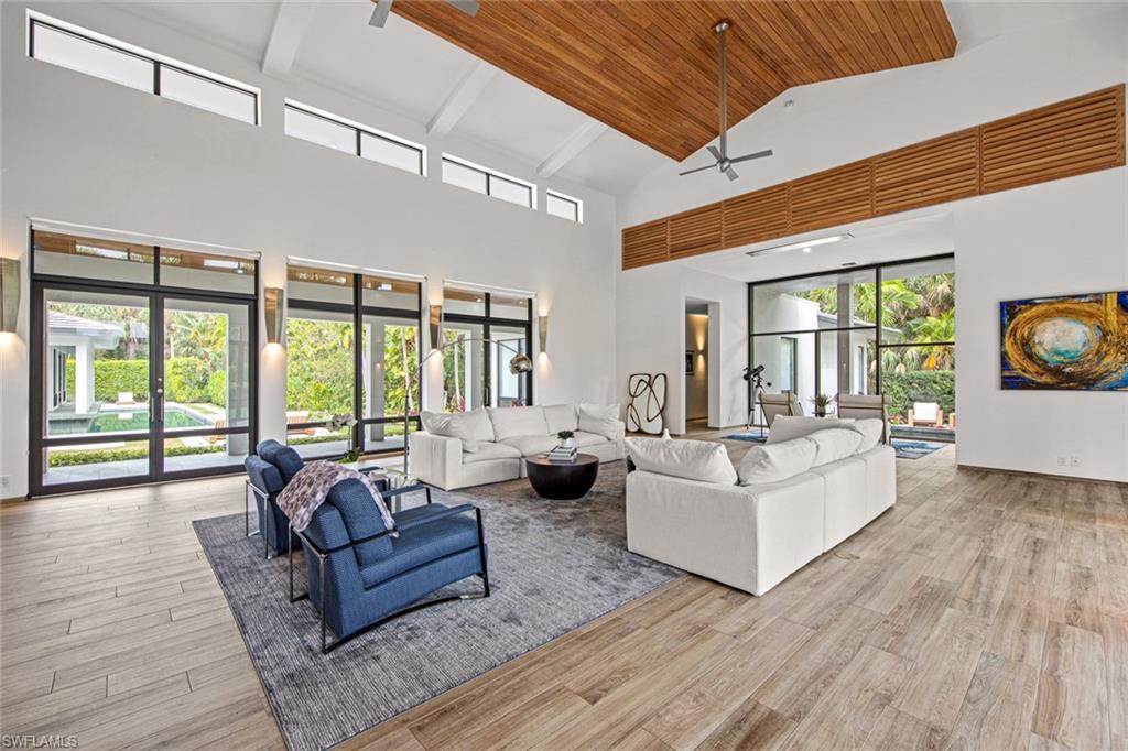 QUAIL WEST - Residential