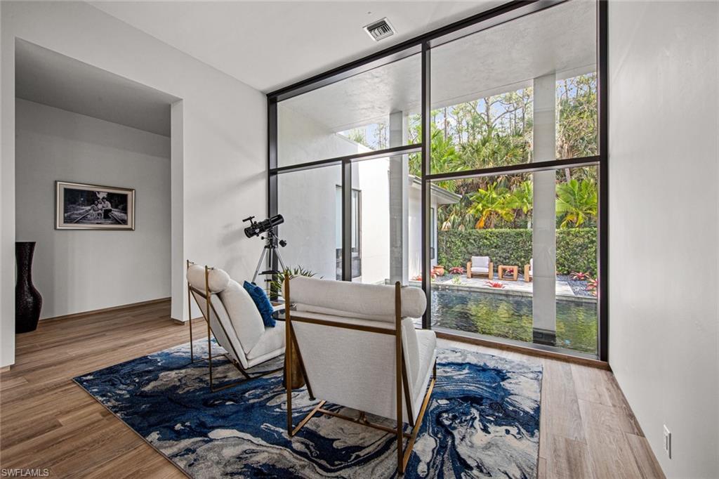 QUAIL WEST - Residential