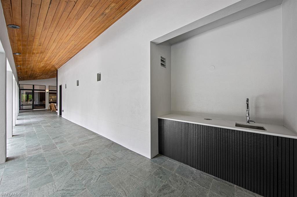 QUAIL WEST - Residential