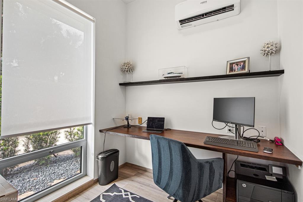 QUAIL WEST - Residential