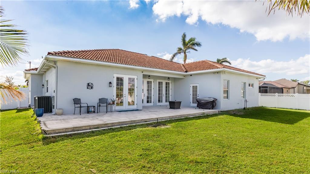 CAPE CORAL - Residential