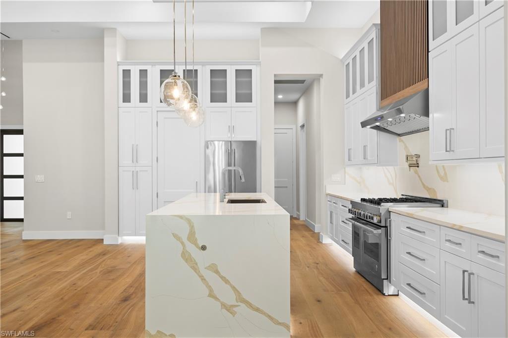 GOLDEN GATE ESTATES - Residential