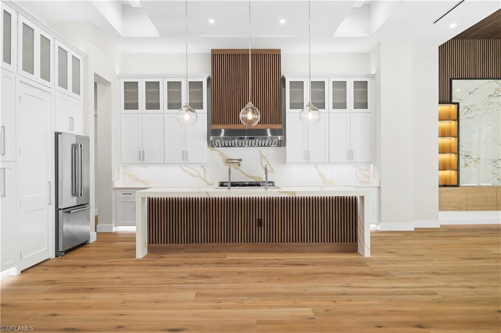 GOLDEN GATE ESTATES - Residential