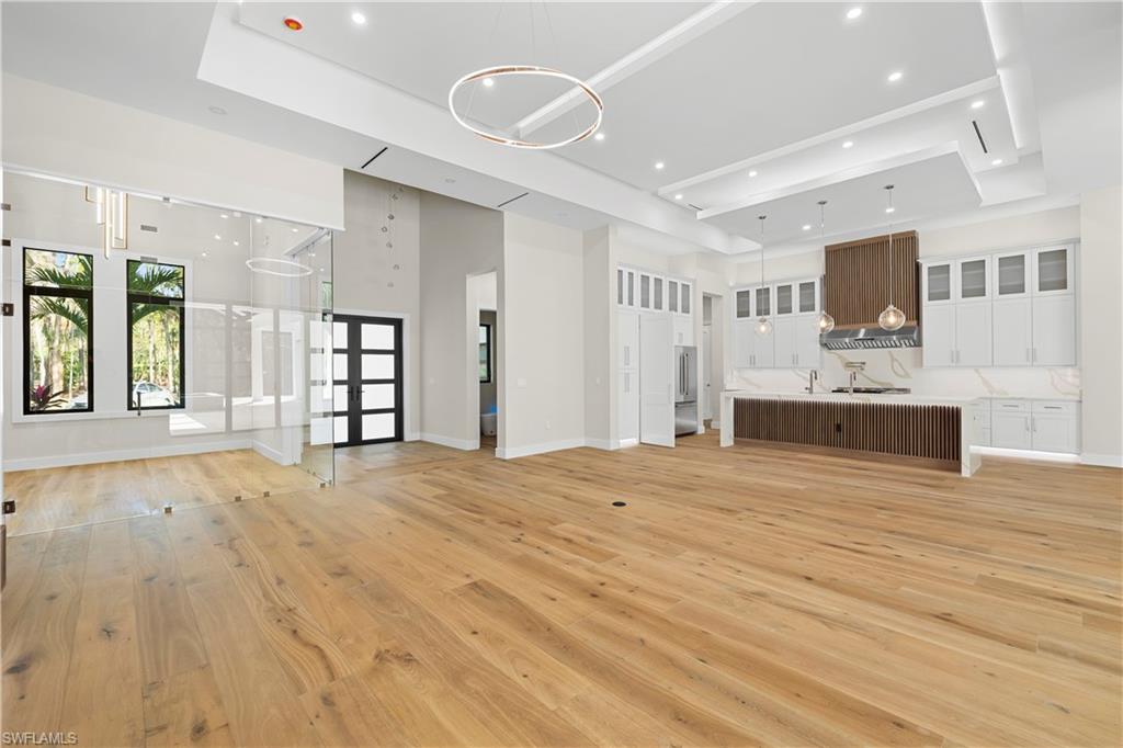 GOLDEN GATE ESTATES - Residential