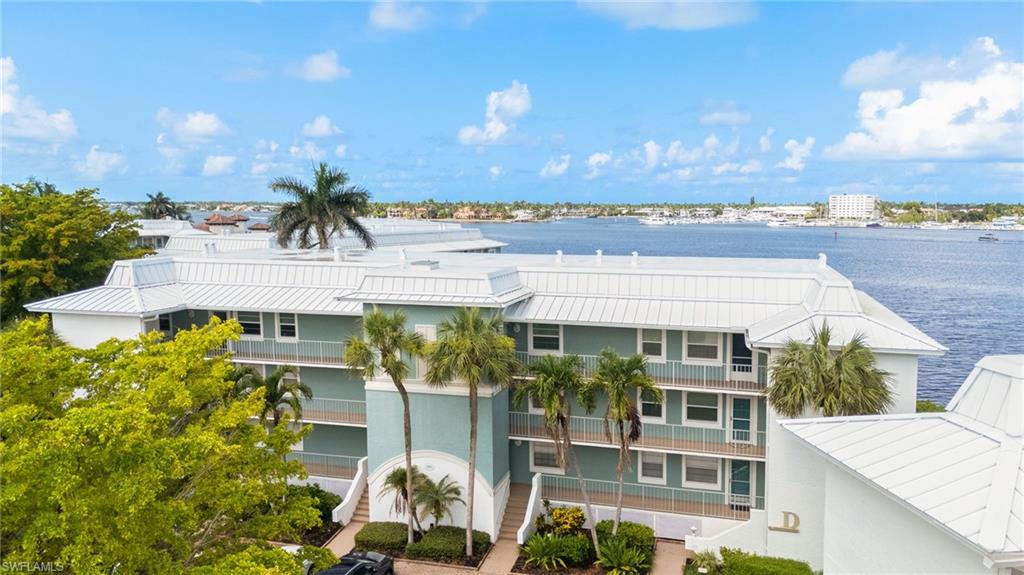 FOUR WINDS - Residential