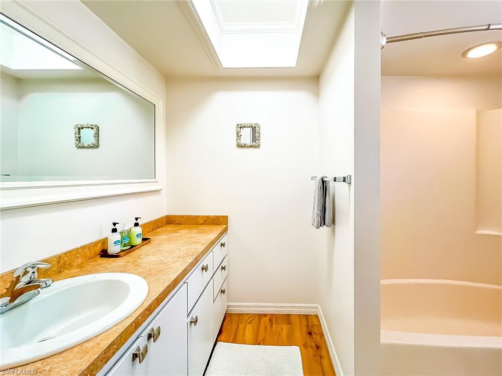 SAFETY HARBOR CLUB - Residential