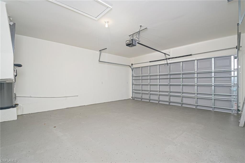 KELLY GREENS - Residential