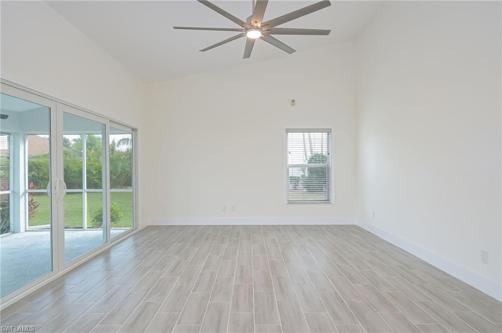 KELLY GREENS - Residential