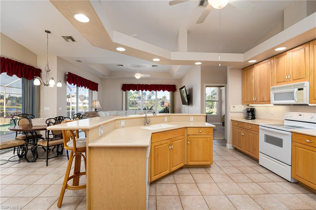 VENETIAN VILLAGE - Residential