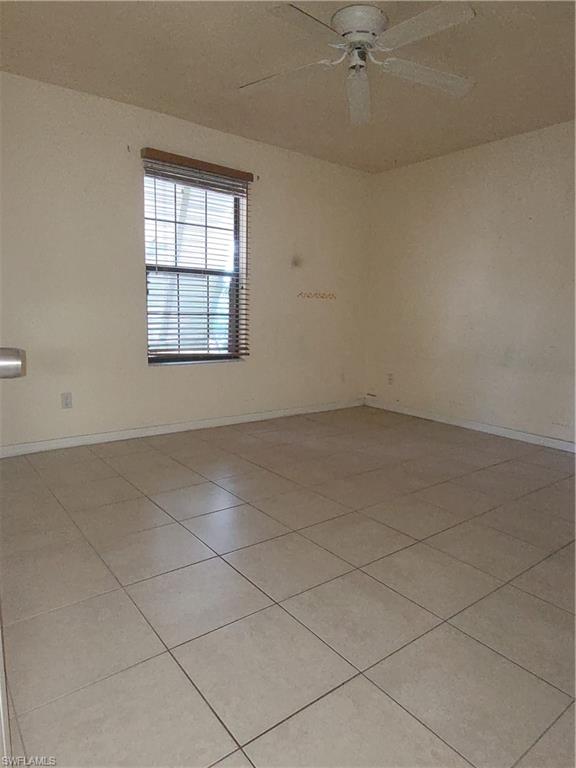 SAN CARLOS PARK - Residential