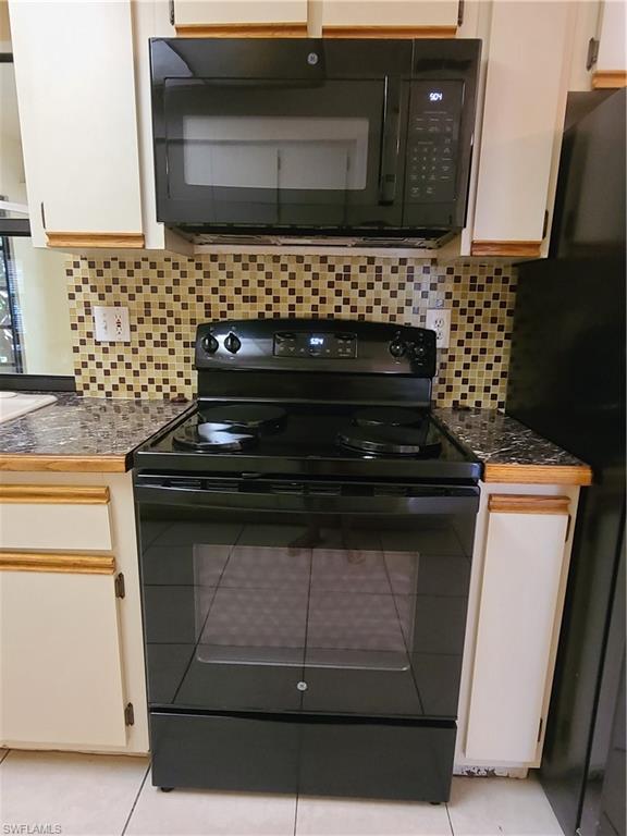 SAN CARLOS PARK - Residential