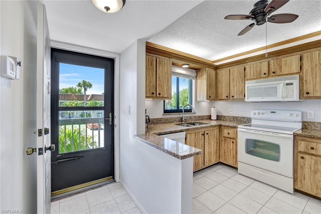 FAIRWAYS AT PAR FIVE - Residential