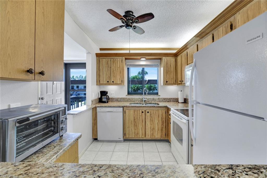 FAIRWAYS AT PAR FIVE - Residential