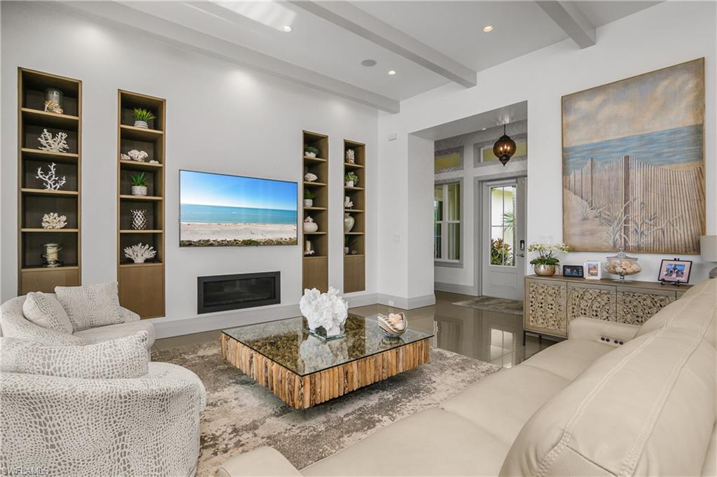 SPARROW CAY - Residential