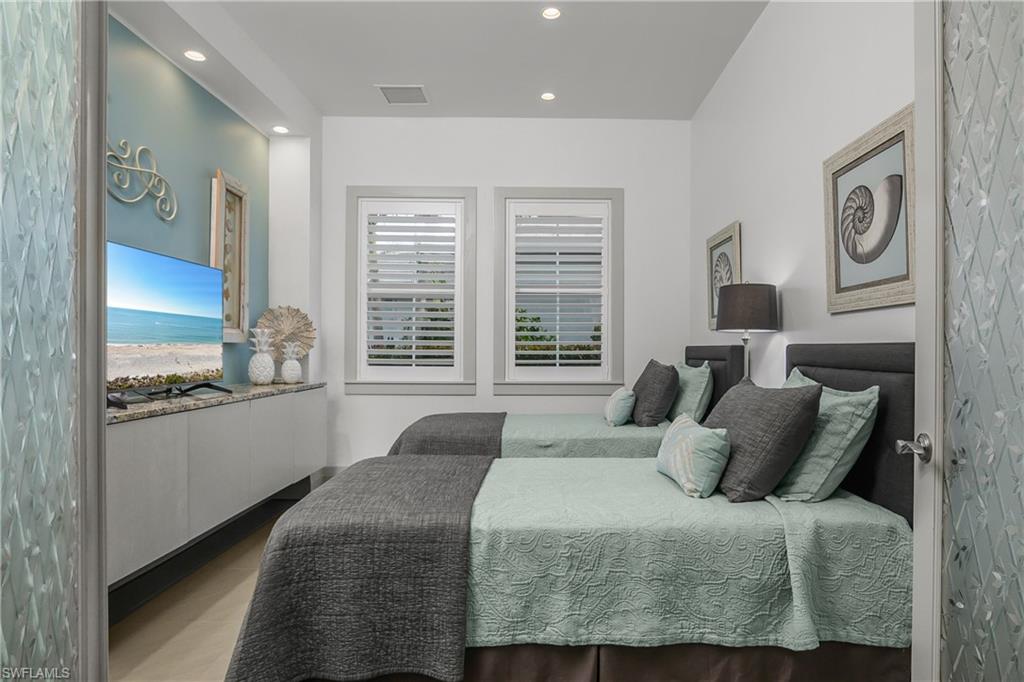 SPARROW CAY - Residential