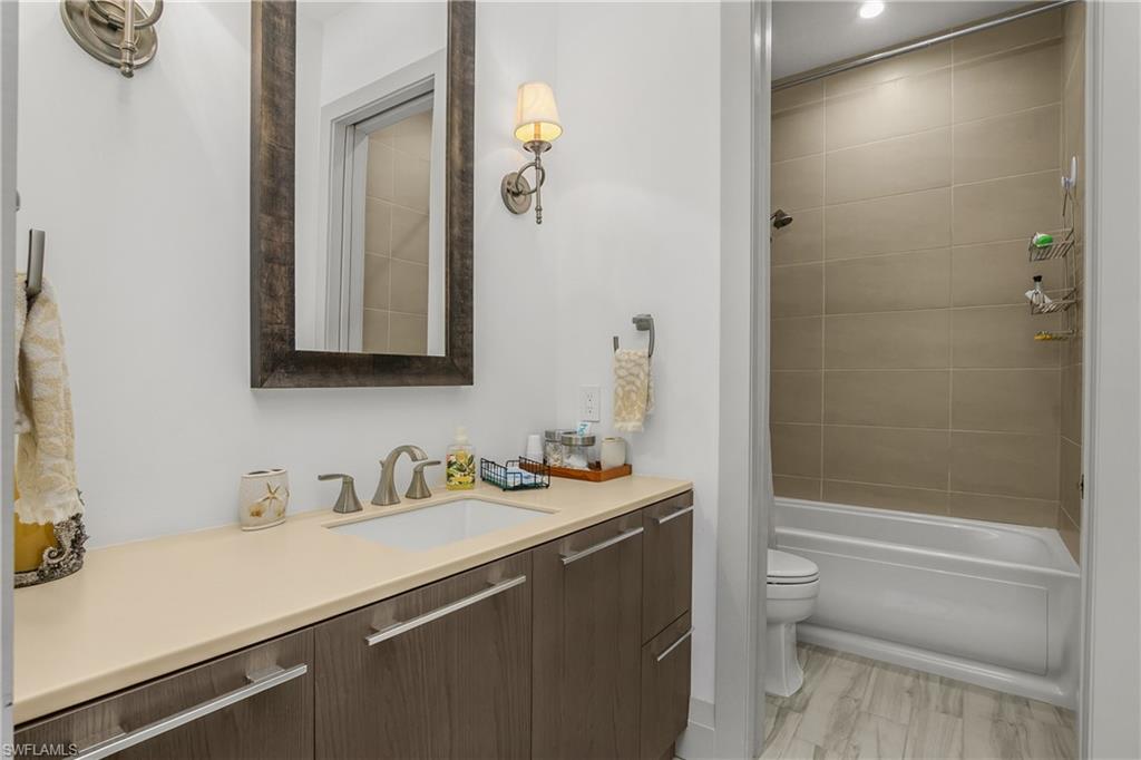 SPARROW CAY - Residential