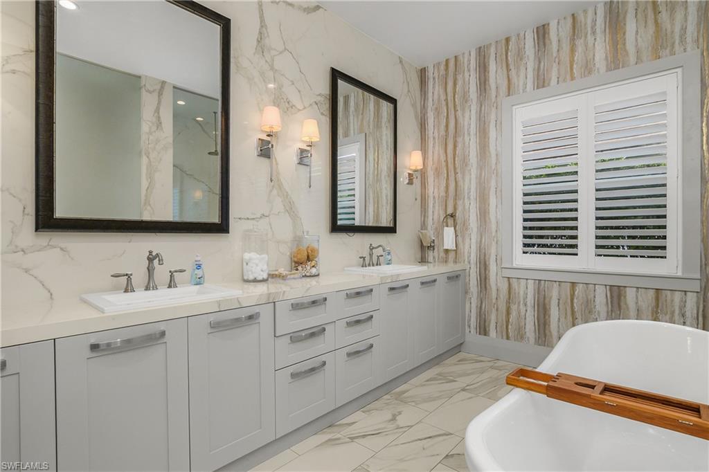 SPARROW CAY - Residential