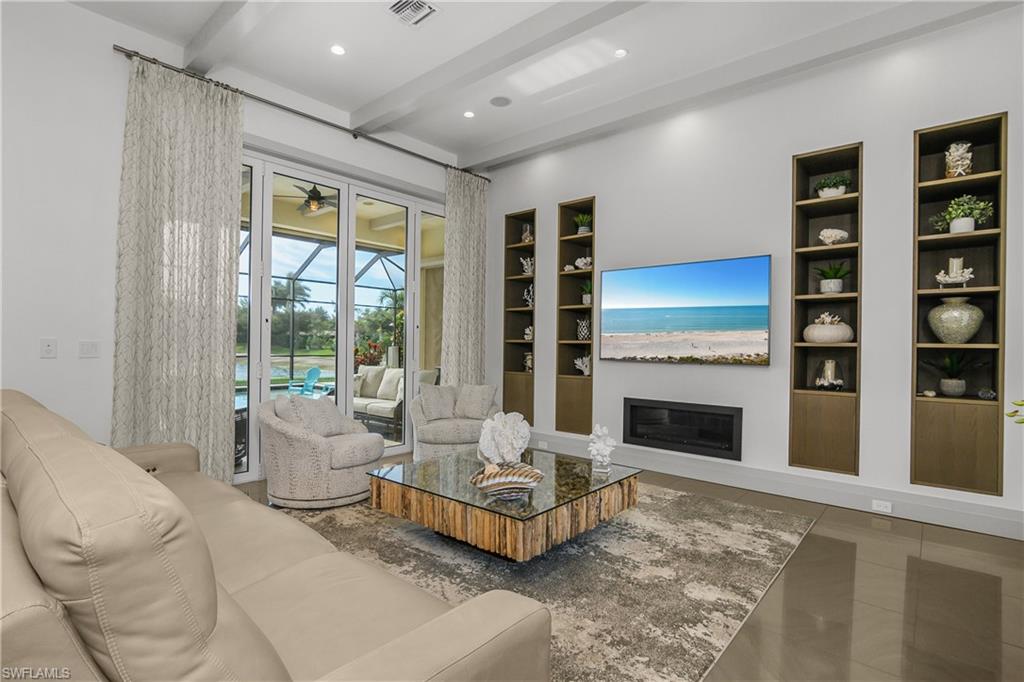 SPARROW CAY - Residential