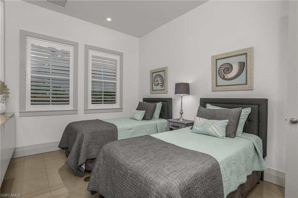 SPARROW CAY - Residential