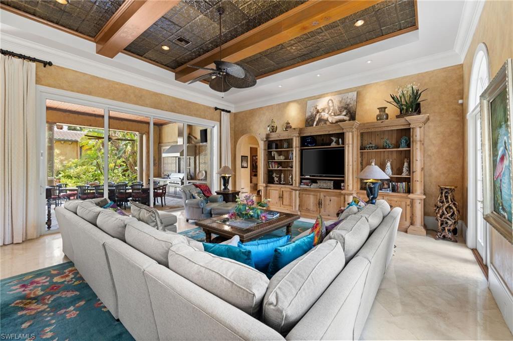 QUAIL WEST - Residential