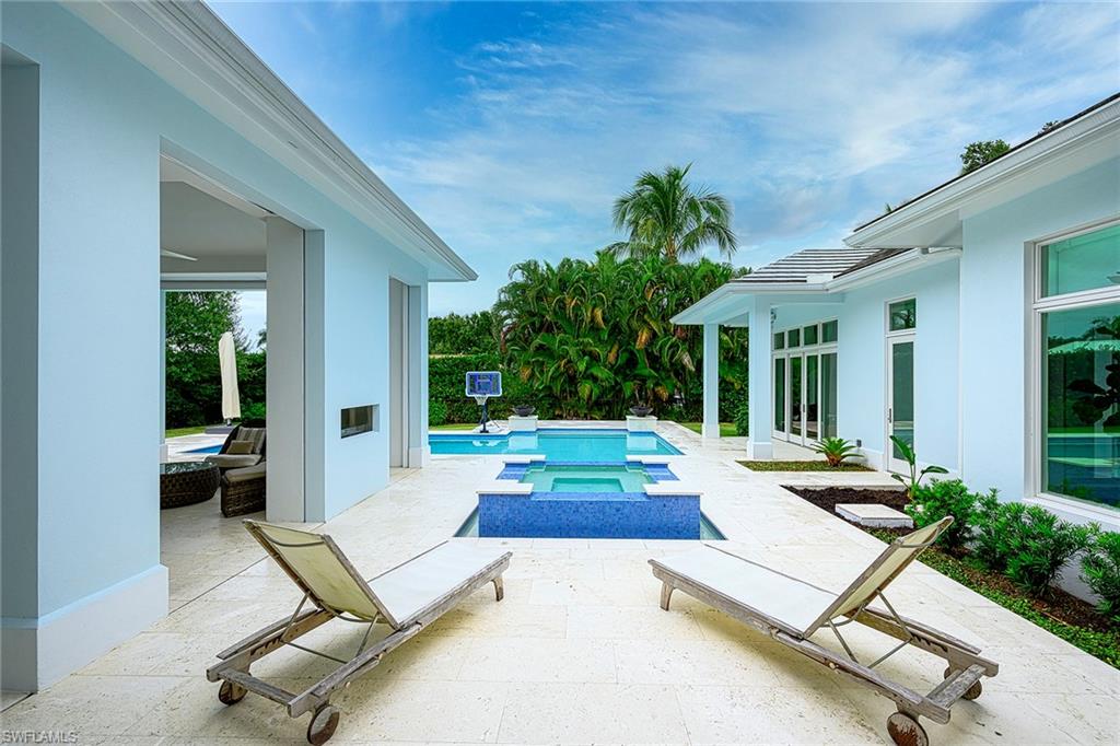 MOORINGS - Residential