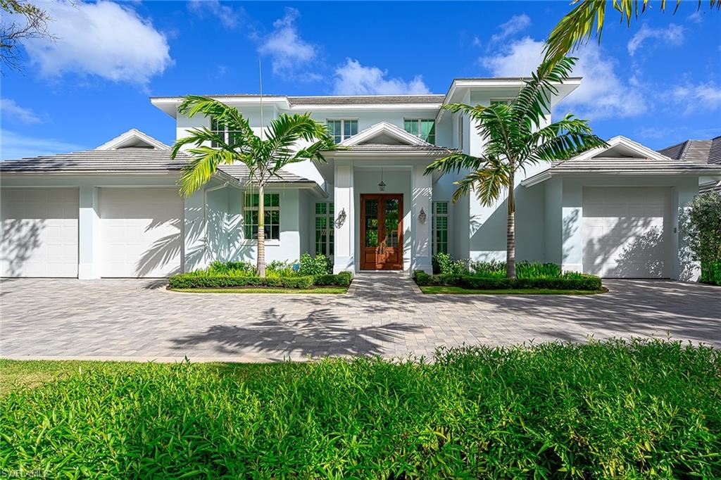 MOORINGS - Residential