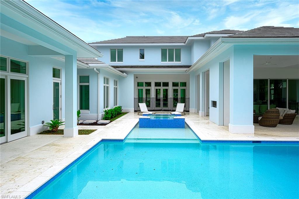 MOORINGS - Residential