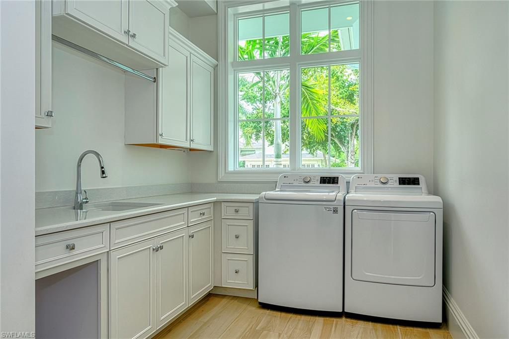 MOORINGS - Residential