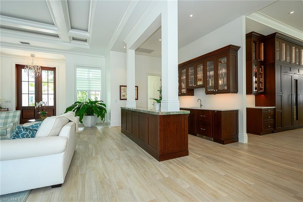 MOORINGS - Residential