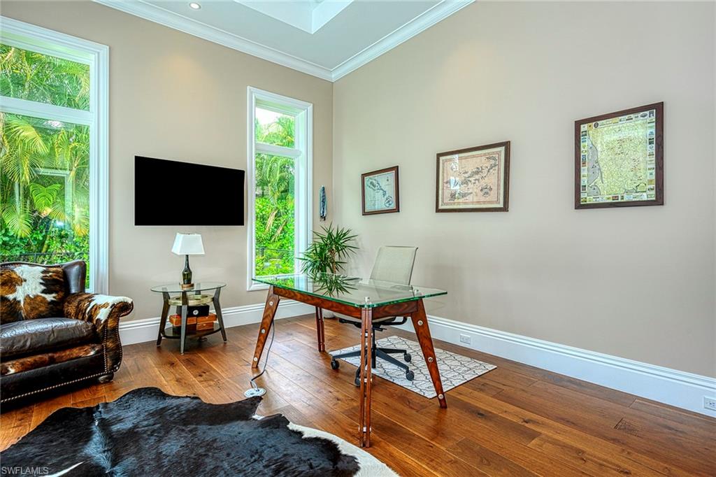 MOORINGS - Residential