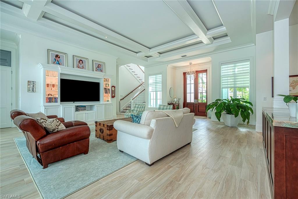 MOORINGS - Residential