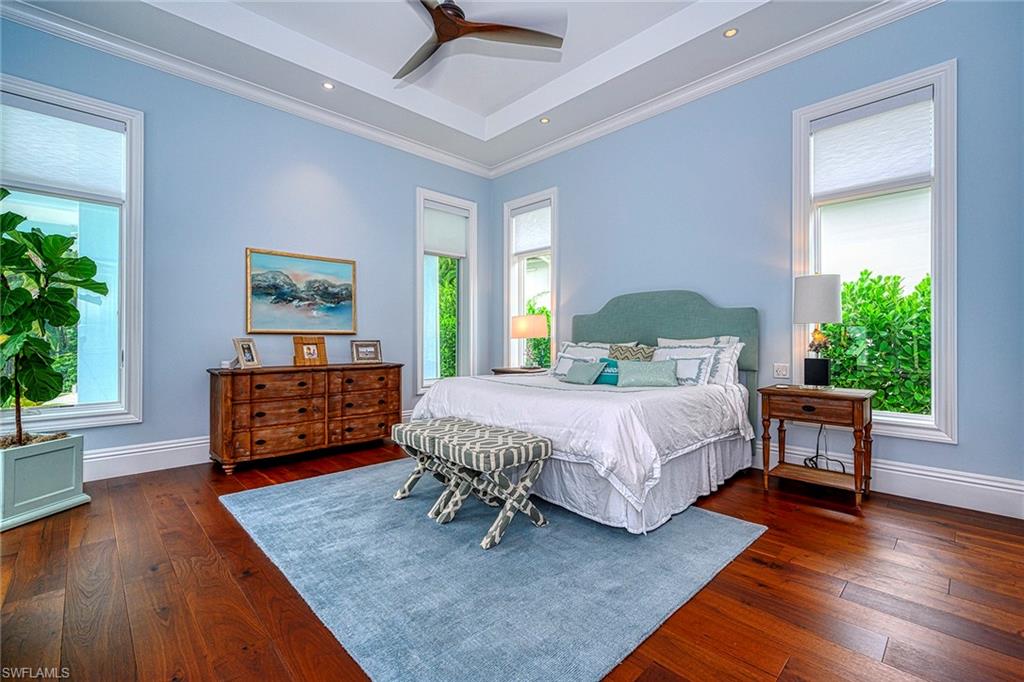 MOORINGS - Residential