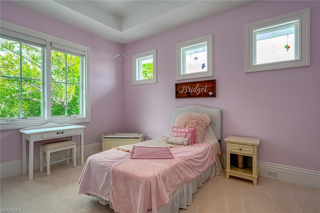 MOORINGS - Residential