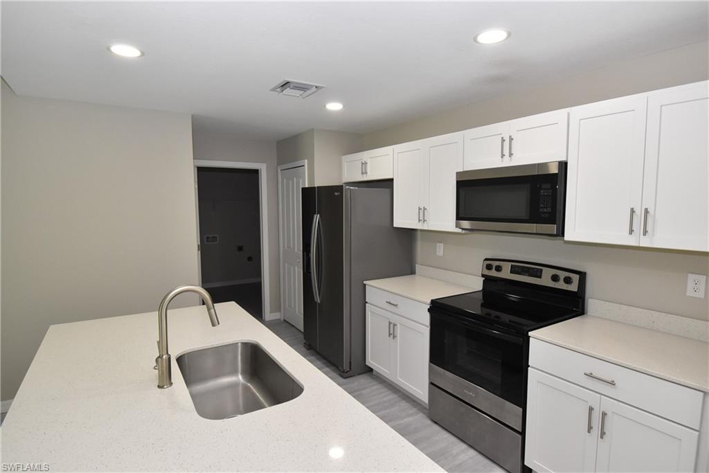 NORTH PORT - Residential Lease